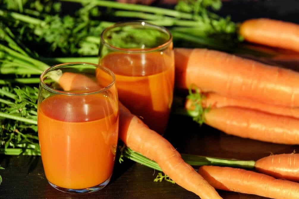 10 Benefits of Carrot Juice and Easy Recipe A Nutrient-Packed Beverage for Optimal Health